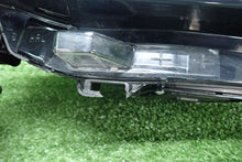 Laden Sie das Bild in den Galerie-Viewer, Frontscheinwerfer Renault Talisman 260604601R 85122000 Links Headlight SCH3108664041yz