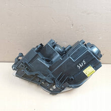 Laden Sie das Bild in den Galerie-Viewer, Frontscheinwerfer VW Touran 1T0941006B Rechts Scheinwerfer Headlight SCH3123230177zw