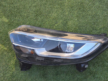 Laden Sie das Bild in den Galerie-Viewer, Frontscheinwerfer Renault Kadjar 260609857R Xenon Links Scheinwerfer Headlight SCH3135483387ji