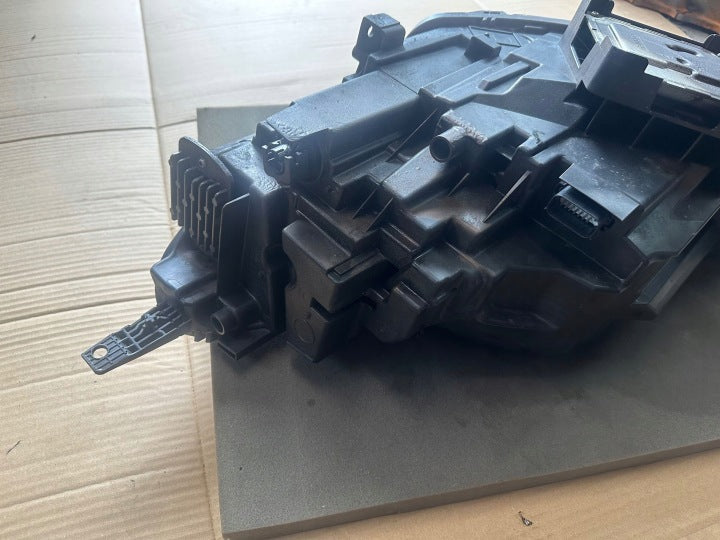 Frontscheinwerfer Ford Kuga III LV4B13E014AG 9018783107A6 Rechts Headlight SCH3139419100hl