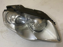 Laden Sie das Bild in den Galerie-Viewer, Frontscheinwerfer VW Passat 3C0941752G Xenon Rechts Scheinwerfer Headlight SCH3142059930vh