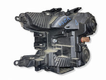 Laden Sie das Bild in den Galerie-Viewer, Frontscheinwerfer Ford KL3413005AA Rechts Scheinwerfer Headlight SCH3142416841kg