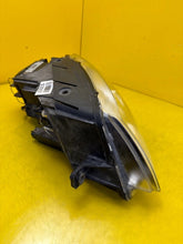 Load image into Gallery viewer, Frontscheinwerfer VW Passat 3C0941751G Xenon Links Scheinwerfer Headlight SCH3143427301ub
