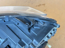 Load image into Gallery viewer, Frontscheinwerfer Dacia Duster 260101133R Rechts Scheinwerfer Headlight SCH3148941220ss
