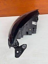 Laden Sie das Bild in den Galerie-Viewer, Frontscheinwerfer Opel Corsa F 39162653 LED Links Scheinwerfer Headlight SCH3150306596ut