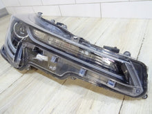 Laden Sie das Bild in den Galerie-Viewer, Frontscheinwerfer Toyota Corolla 81110-02S70 Rechts Scheinwerfer Headlight SCH3162055320va