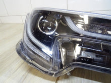 Laden Sie das Bild in den Galerie-Viewer, Frontscheinwerfer Toyota Corolla 81110-02S70 Rechts Scheinwerfer Headlight SCH3162055320va