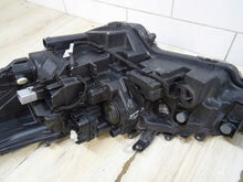 Laden Sie das Bild in den Galerie-Viewer, Frontscheinwerfer Toyota Corolla 81110-02S70 Rechts Scheinwerfer Headlight SCH3162055320va