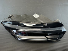 Load image into Gallery viewer, Frontscheinwerfer Skoda Octavia IV 5E4941010 Rechts Scheinwerfer Headlight SCH3163113601xi