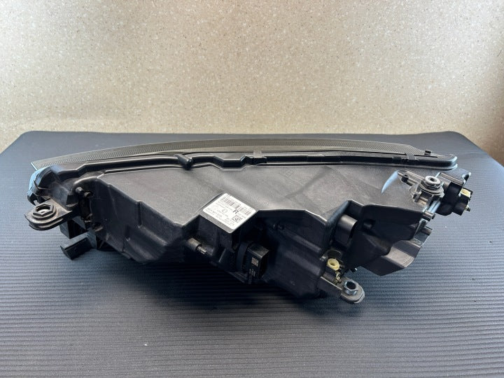 Frontscheinwerfer Skoda Octavia IV 5E4941010 Rechts Scheinwerfer Headlight SCH3163113601xi