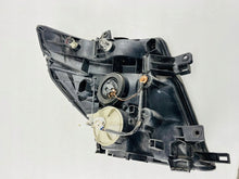 Laden Sie das Bild in den Galerie-Viewer, Frontscheinwerfer Nissan Elgrand 10024825 HCHR123 Links Scheinwerfer Headlight SCH3164658423lt