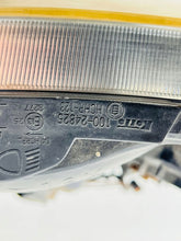 Laden Sie das Bild in den Galerie-Viewer, Frontscheinwerfer Nissan Elgrand 10024825 HCHR123 Links Scheinwerfer Headlight SCH3164658423lt