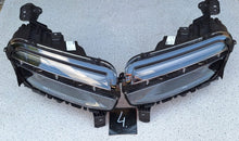 Load image into Gallery viewer, Frontscheinwerfer Jeep 522187210 522187170 Ein Satz Scheinwerfer Headlight SCH3167791696za