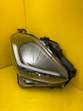 Laden Sie das Bild in den Galerie-Viewer, Frontscheinwerfer Suzuki Swift I W7091 LED Rechts Scheinwerfer Headlight SCH3168688689pb