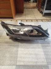 Laden Sie das Bild in den Galerie-Viewer, Frontscheinwerfer Mitsubishi I W W3157 Rechts Scheinwerfer Headlight SCH3171157912ip