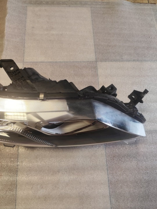 Frontscheinwerfer Mitsubishi I W W3157 Rechts Scheinwerfer Headlight SCH3171157912ip