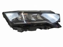 Laden Sie das Bild in den Galerie-Viewer, Frontscheinwerfer Skoda Octavia 5E49410105 Rechts Scheinwerfer Headlight SCH3171800202na