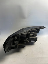 Laden Sie das Bild in den Galerie-Viewer, Frontscheinwerfer Nissan Qashqai III J12 1008D02G Rechts Scheinwerfer Headlight SCH3174986078ia