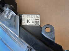 Laden Sie das Bild in den Galerie-Viewer, Frontscheinwerfer Toyota Corolla 81130-02S70 LED Rechts Scheinwerfer Headlight SCH3175097110zf