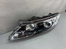 Laden Sie das Bild in den Galerie-Viewer, Frontscheinwerfer Kia Optima 103419012445 Xenon Links Scheinwerfer Headlight SCH3185196085dw
