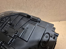 Laden Sie das Bild in den Galerie-Viewer, Frontscheinwerfer Porsche Cayenne 7P5941031M Links Scheinwerfer Headlight SCH3187887580cc