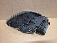 Laden Sie das Bild in den Galerie-Viewer, Frontscheinwerfer Porsche Cayenne 7P5941031M Links Scheinwerfer Headlight SCH3187887580cc