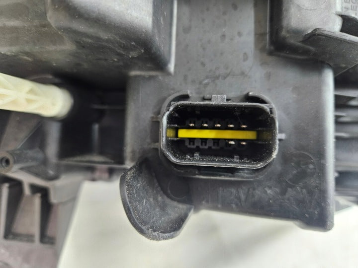 Frontscheinwerfer Dacia Duster 260603515R Links Scheinwerfer Headlight SCH3189539158ty