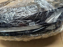 Laden Sie das Bild in den Galerie-Viewer, Frontscheinwerfer Dacia Duster 260603515R Links Scheinwerfer Headlight SCH3190475492nz