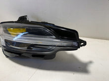 Laden Sie das Bild in den Galerie-Viewer, Frontscheinwerfer Volvo V60 S60 32420502 Rechts Scheinwerfer Headlight SCH3193750446cw