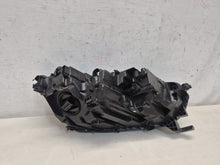 Laden Sie das Bild in den Galerie-Viewer, Frontscheinwerfer Skoda Octavia IV 5E4941015A Links Scheinwerfer Headlight SCH3196801128ir