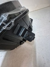 Laden Sie das Bild in den Galerie-Viewer, Frontscheinwerfer Chery 605000531AA Rechts Scheinwerfer Headlight SCH3197037758mt