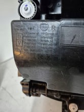 Laden Sie das Bild in den Galerie-Viewer, Frontscheinwerfer Chery 605000531AA Rechts Scheinwerfer Headlight SCH3197037758mt