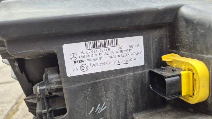 Frontscheinwerfer Mercedes-Benz A9618204039 Links Scheinwerfer Headlight SCH3199436966bg