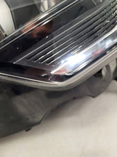 Laden Sie das Bild in den Galerie-Viewer, Frontscheinwerfer Audi Q3 83A941012 Ein Satz Scheinwerfer Headlight SCH3206690813dp