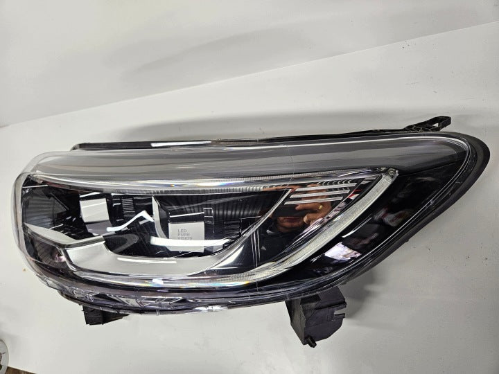 Frontscheinwerfer Renault Kadjar 260608385R Full LED Links Headlight SCH3209242991yh