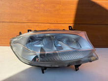 Laden Sie das Bild in den Galerie-Viewer, Frontscheinwerfer Mercedes-Benz Sprinter A9109060100 Rechts Headlight SCH3229170489kl