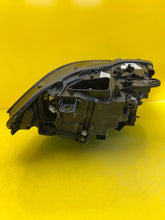 Laden Sie das Bild in den Galerie-Viewer, Frontscheinwerfer BMW 1 F40 8082627-04 LED Links Scheinwerfer Headlight SCH3235170697cj