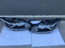 Laden Sie das Bild in den Galerie-Viewer, Frontscheinwerfer Ford Kuga LV4B-13W030 LV4B-13W029 Ein Satz Headlight SCH3235395566qu