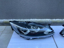 Laden Sie das Bild in den Galerie-Viewer, Frontscheinwerfer Ford Kuga LV4B-13W030 LV4B-13W029 Ein Satz Headlight SCH3235395566qu