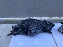 Laden Sie das Bild in den Galerie-Viewer, Frontscheinwerfer Ford Kuga LV4B-13W030 LV4B-13W029 Ein Satz Headlight SCH3235395566qu