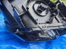Laden Sie das Bild in den Galerie-Viewer, Frontscheinwerfer Jeep Grand Cherokee Wk2 68266665AG Links Headlight SCH3237187819wf