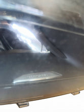Laden Sie das Bild in den Galerie-Viewer, Frontscheinwerfer Mercedes-Benz Cla X117 C117 A1178200861 Rechts Headlight SCH3241909172ze