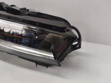 Load image into Gallery viewer, Frontscheinwerfer Skoda Superb I 3P1941016 LED Rechts Scheinwerfer Headlight SCH3252964541qs