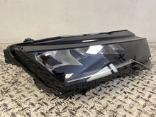 Load image into Gallery viewer, Frontscheinwerfer Skoda Octavia 5E4941010 Rechts Scheinwerfer Headlight SCH3253657932cm