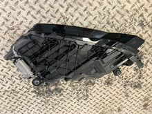 Load image into Gallery viewer, Frontscheinwerfer Skoda Octavia 5E4941010 Rechts Scheinwerfer Headlight SCH3253657932cm