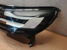 Laden Sie das Bild in den Galerie-Viewer, Frontscheinwerfer Renault Captur 260604753R LED Links Scheinwerfer Headlight SCH3253868214wf