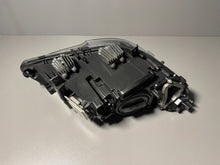 Laden Sie das Bild in den Galerie-Viewer, Frontscheinwerfer BMW 5 F07 7199613GT LED Links Scheinwerfer Headlight SCH3257022567yx