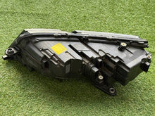Laden Sie das Bild in den Galerie-Viewer, Frontscheinwerfer Skoda Octavia III 5E1941016E Rechts Scheinwerfer Headlight SCH3257123643ce