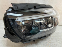 Laden Sie das Bild in den Galerie-Viewer, Frontscheinwerfer Mercedes-Benz W247 A2479065107 LED Links Headlight SCH3258269417ex