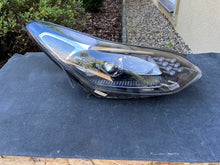 Laden Sie das Bild in den Galerie-Viewer, Frontscheinwerfer Kia Sportage IV 1164531 Rechts Scheinwerfer Headlight SCH3263897055yc
